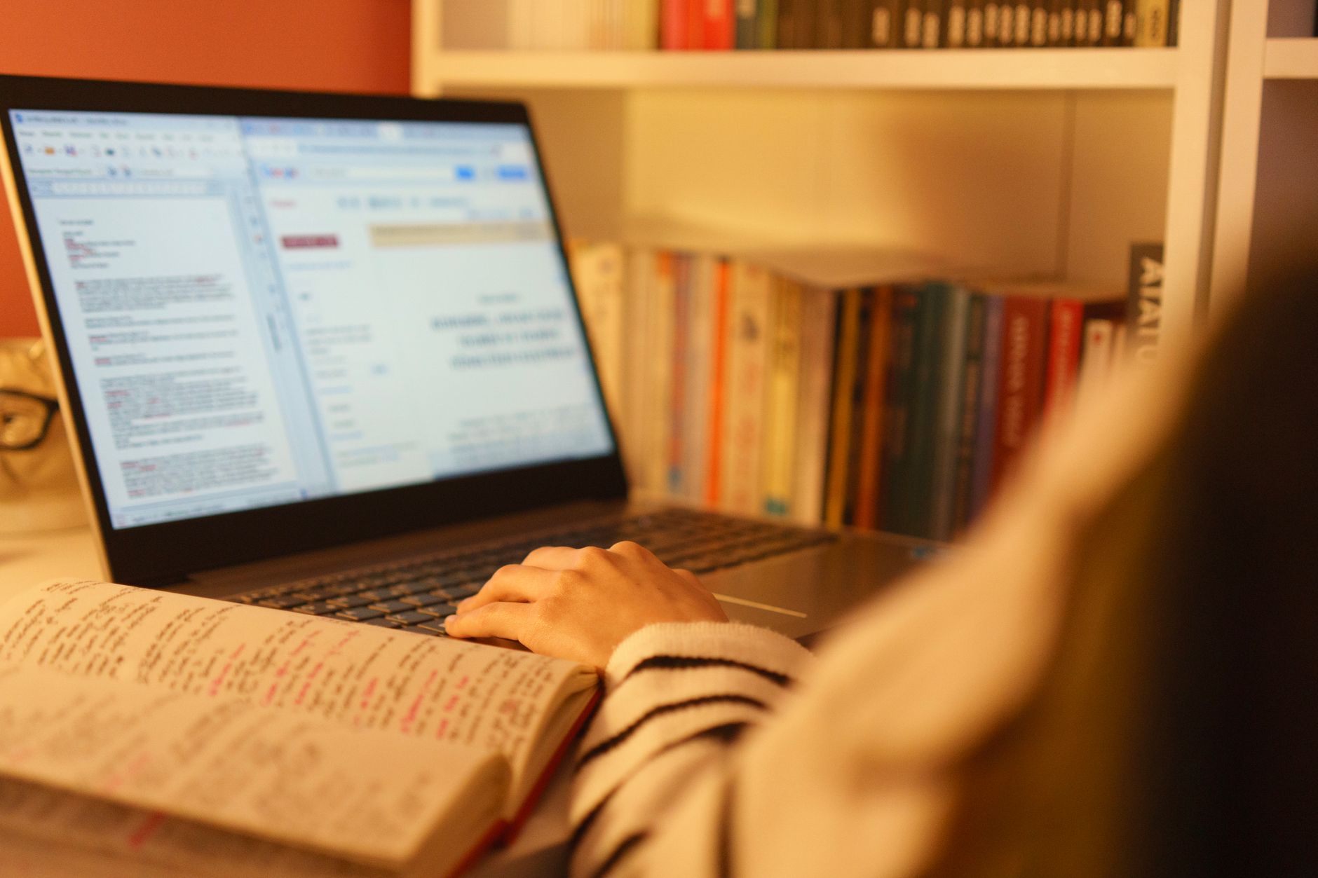 tableau des plans Essai / Basic / Scholar / Premium